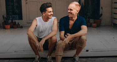 Bentornati in una comunità LGBTQ+ globale forte di 1 milione di persone 😉