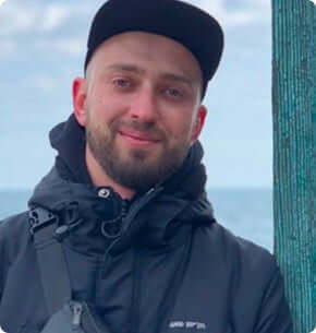 Artem, rifugiato ucraino, ospitato da misterb&b