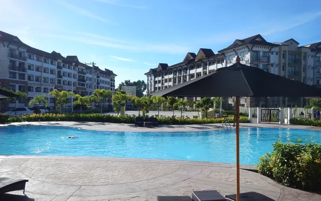 One Oasis 1BR Condotel