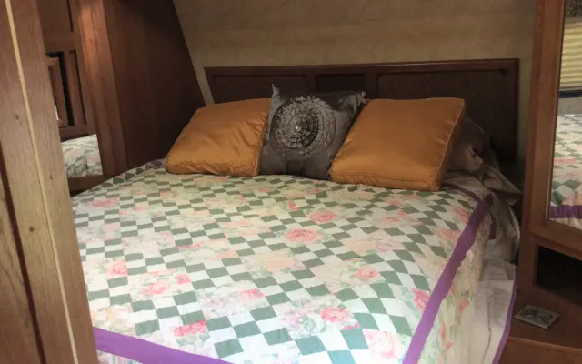 Nettie's mountain view retreat RV da 4 posti letto vasca idromassaggio 