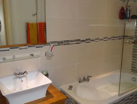 Cosy flat overlooking the Thames River; access to Docklands