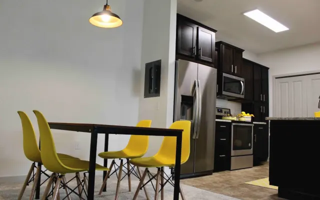 Luxueux avec PETIT DEJEUNER - A pied vers Universal - Emplacement de...