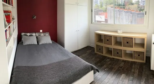 Bedroom in apt with Paris & Eiffel Tower view near Roland Garros