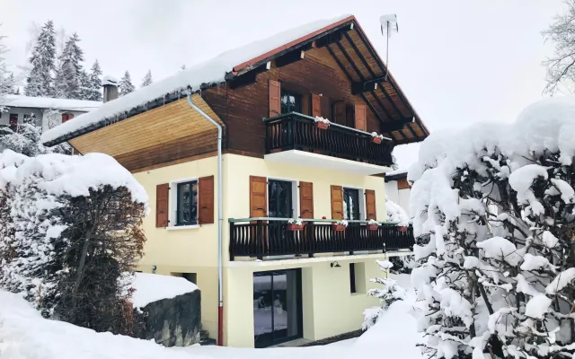 Compartido - Chalet único renovado con jacuzzi y sauna cerca de...