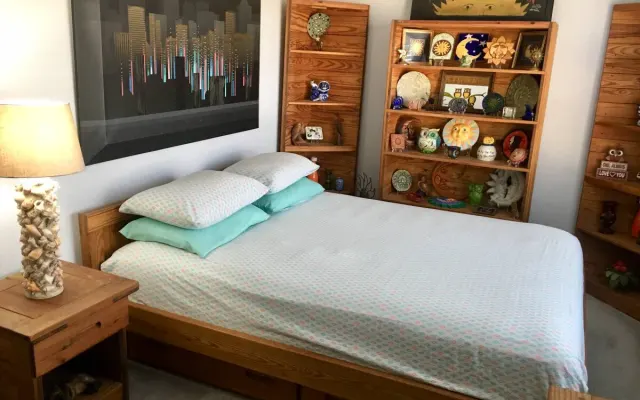Paramus/Near NYC - Gay Male Guest(s)
