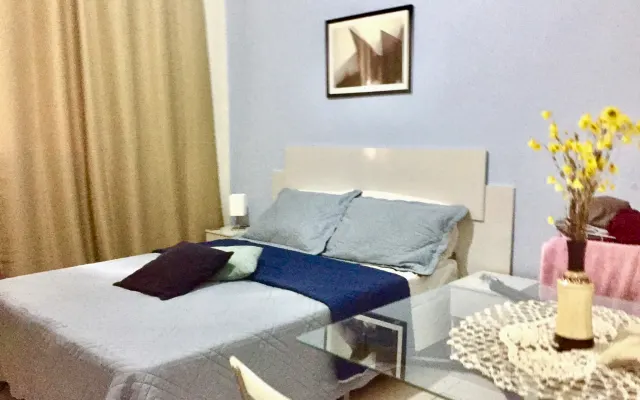 Perfct Private Room (w/Fridge), 1min Copacabana Beach/5" Ipanema