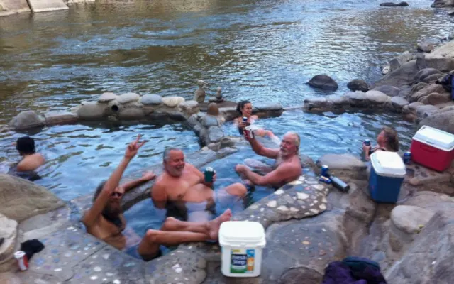 7 miles from the natural Hot Springs