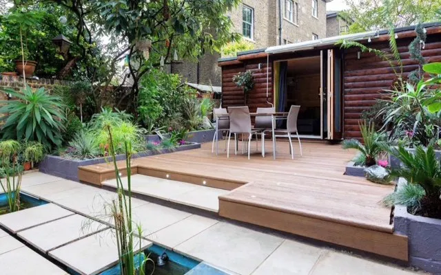 A Unique Elegant large Garden flat overlooking Clapham Common London