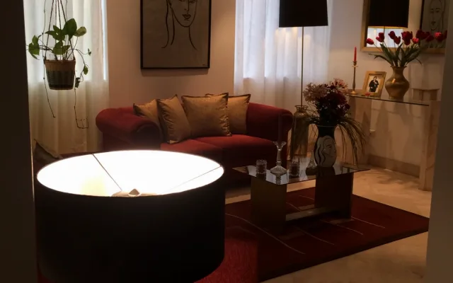 Komfortables und warmes Zimmer im Apartment Miraflores