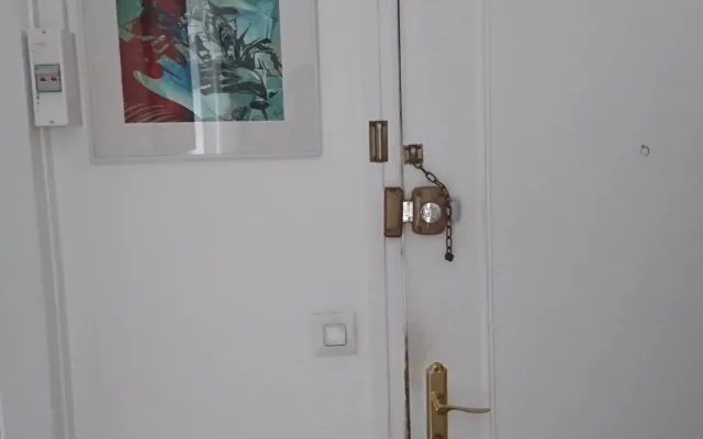 Bonito apartamento cerca de la estación de tren y del Oise