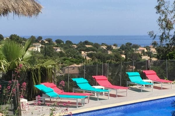 Zimmer 'vert' climtisee in villa Gay de 4 chambres
