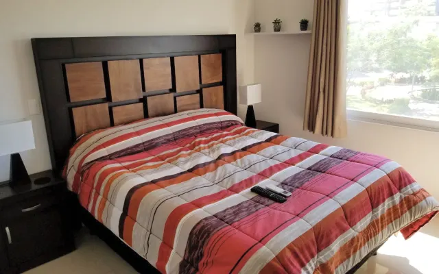 Quarto c/ casa de banho a 5 minutos do Centro de Convenções