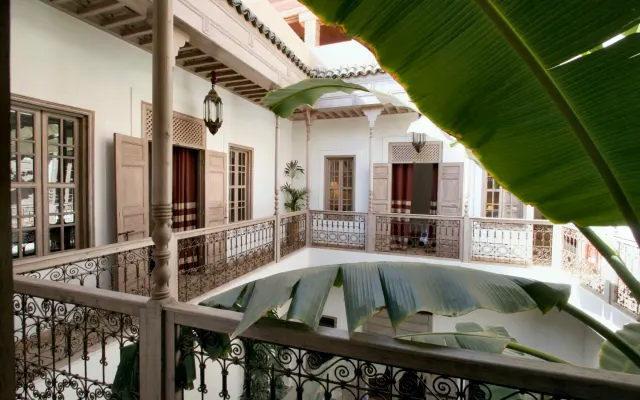 Love and friends in Riad ALTAIR in Exclusivity