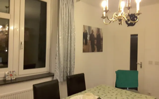 Gemütliches und männerfreundliches Zimmer in Westend