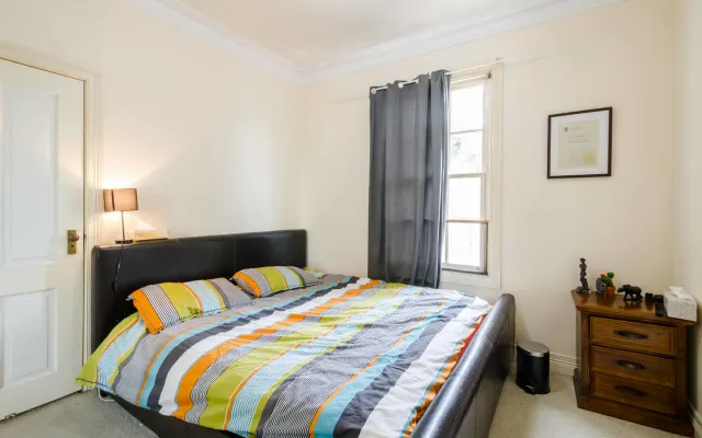 Quarto King - Quarto privado com cama king-size e casa de banho...