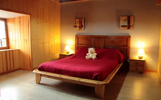 Gite de la Pierre Trouée (WEEKLY RENTAL ONLY 600€))