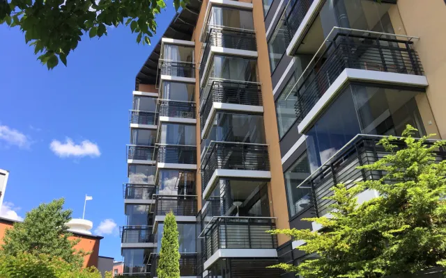Appartement supérieur avec balcon -Quiétude avec vue sur le jardin