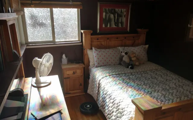 Quarto de hóspedes Este - Só para homens - Roupa opcional
