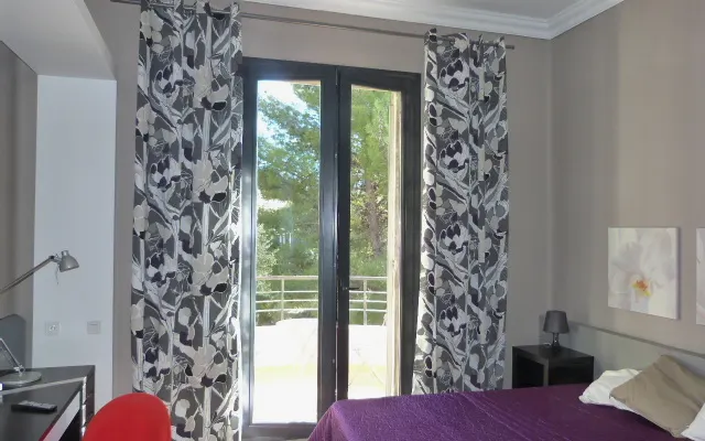 Camera M in una villa con piscina full c
