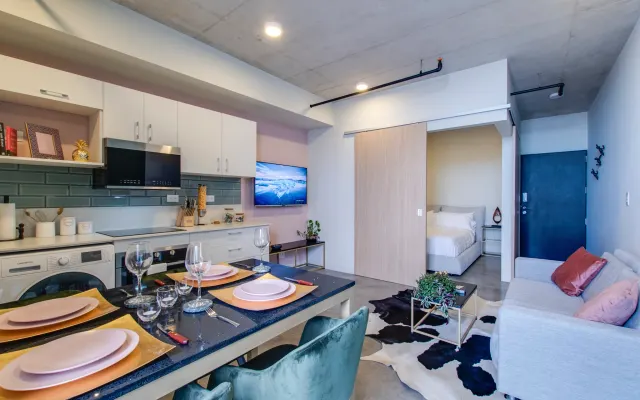 Novo Loft de luxo e acolhedor, excelente localização e comodidades!