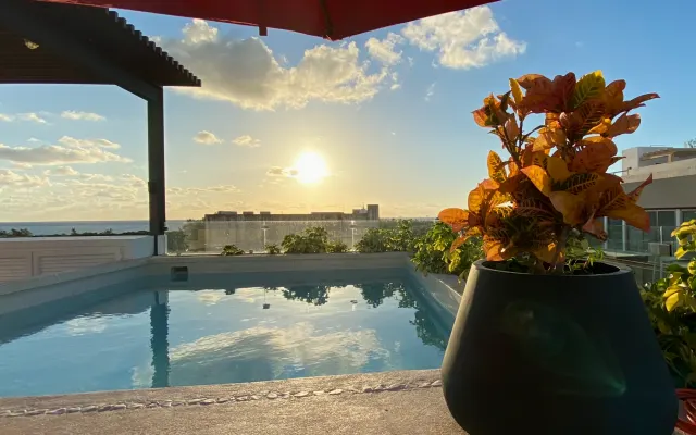 Estúdio B Varanda Localização topo/comodidades 5GWiFi Piscina 