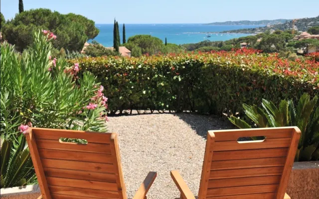 Appartamento Sainte-Maxime: vista mare, piscina, spiaggia di sabbia a...