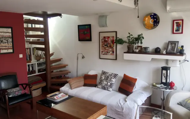 Mezzanine bedroom in 70m2 apartment with terrace of 10m2