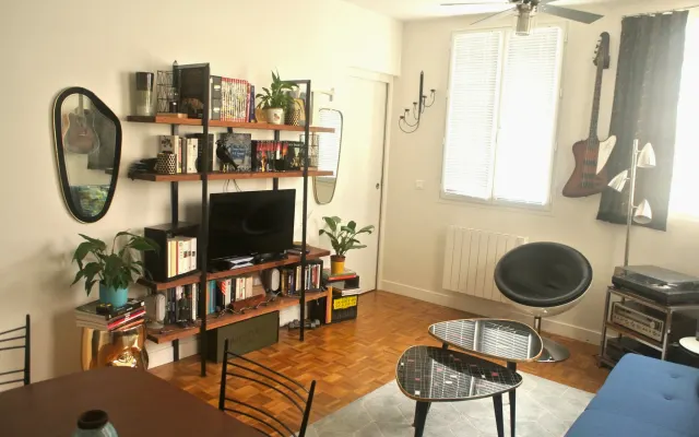 Cool flat / Chic area / near Seine & Eiffel Tower walk