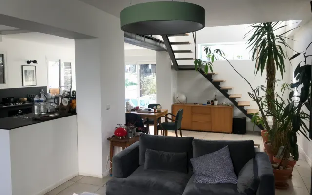Belles chambres dans Jolie maison de quartier / Paris Est