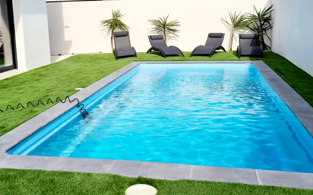 Villa T5 130 m2 mit Schwimmbad sicher 28 m2 15 min Strand