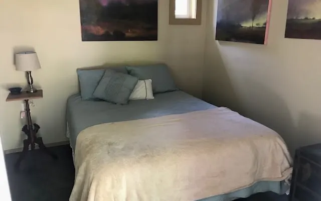 Beautiful Courtyard Guestroom 3