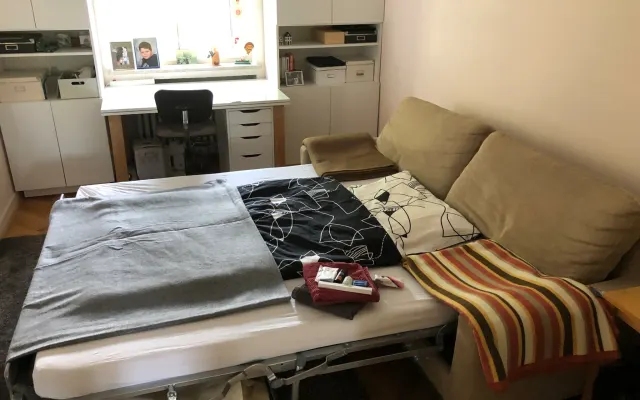 Großes Bett (Schlafcouch) in einem schönen Appartement mit besonderer...