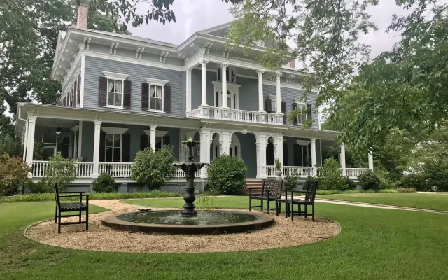 Posada Elmwood 1820 Bed & Breakfast