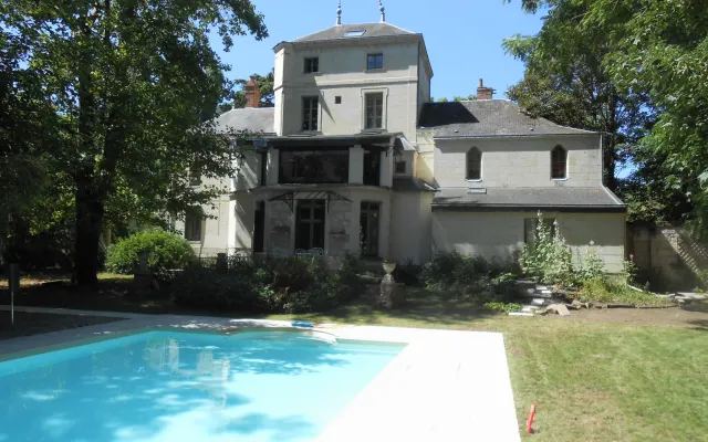 Magnolia Wohnung mit Blick auf Pool und Park des clos