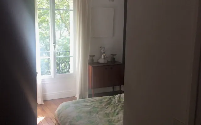 Charming apartment in the 19th district of Paris Villette.