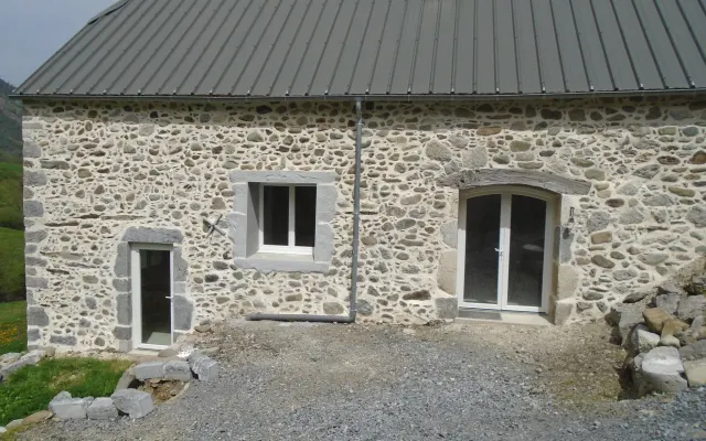 Gîte en moyenne montagne-Resourcement nature en vallée d'Aspe