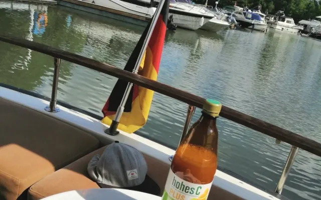 Join the crew - stay overnight on a yacht