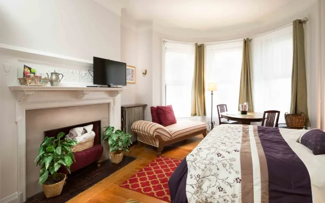 Privatzimmer, in der Nähe von Fenway/Kenmore