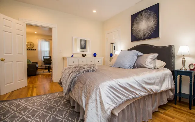 Renovierte 3 Schlafzimmer, 1,5 Bäder in der Nähe von Harvard und MIT