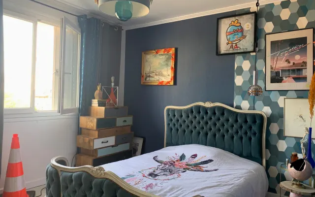 Quarto num belo apartamento em Villeurbanne