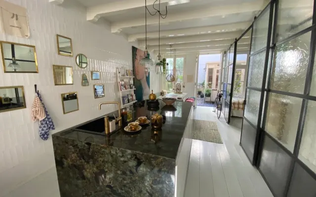 Appartamento al piano terra nel quartiere Jordaan di Amsterdam con...
