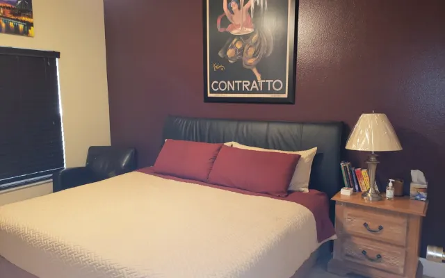 #2 King Guest Room en Casa Puente all Male Mini Resort