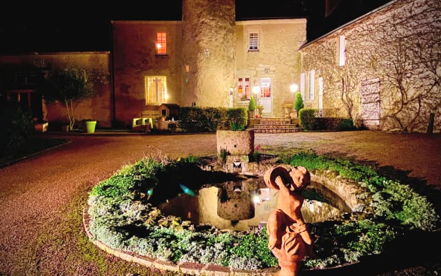 Diventate i Signori del Manoir de la Barre