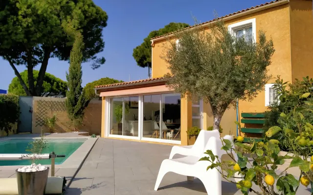 T2 indipendente 45 m2 (aria condizionata/wifi/piscina) in villa PORT...