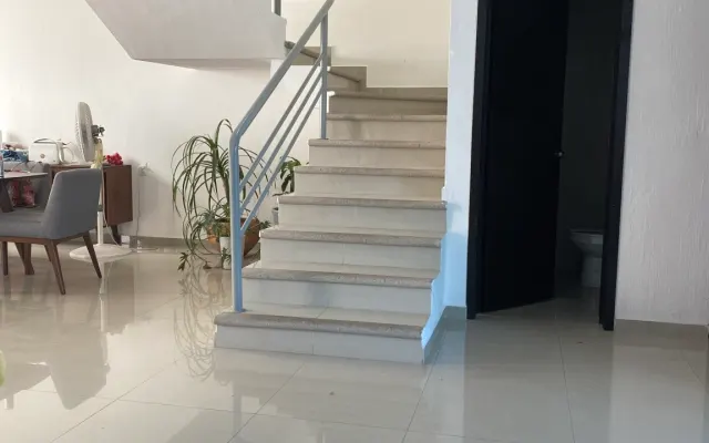 Privates Zimmer in einem Haus zur Mitbenutzung