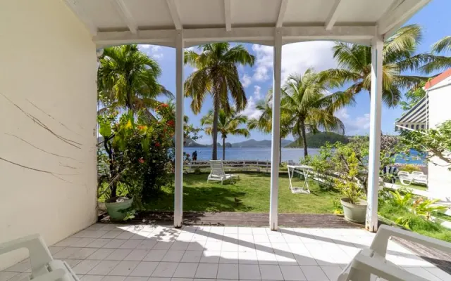 Laguna Blu, Cottage sul lungomare