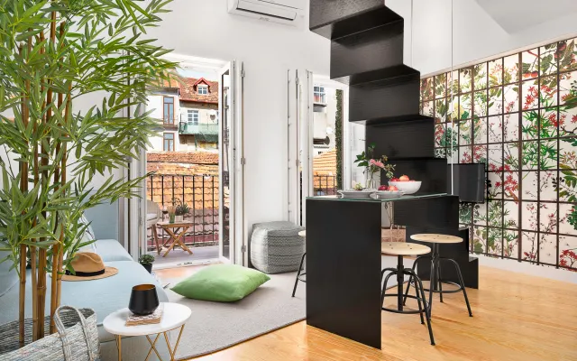 JASMINE LOFT - ¡JUNTO A LA LIBRERÍA LELLO!