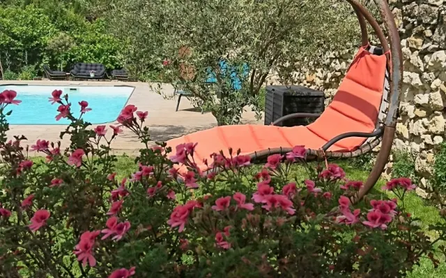 Beautiful villa with swimming pool