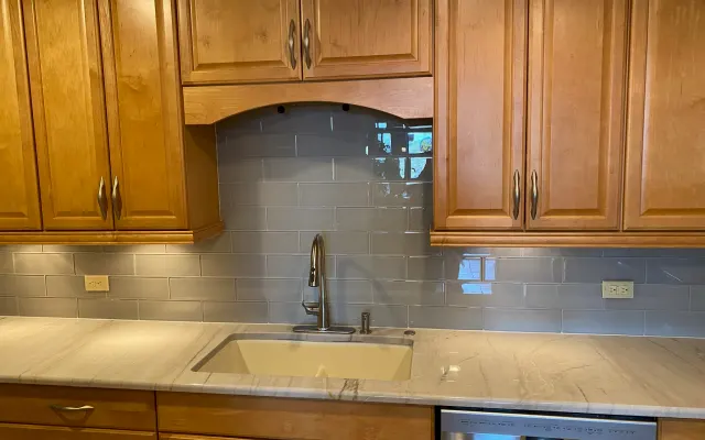 Habitación privada con baño en Midtown.