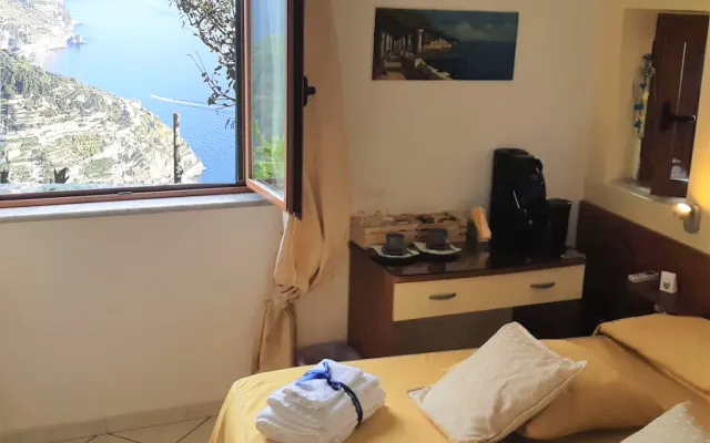 Single Room " Ravello Rooms guesthouse "in ravello